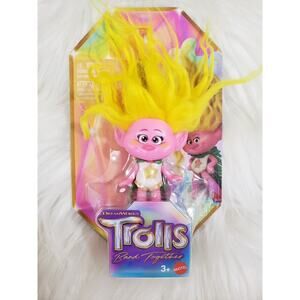 NEW Trolls Band Together Viva Small Doll with‎ Removable Outfit Mattel